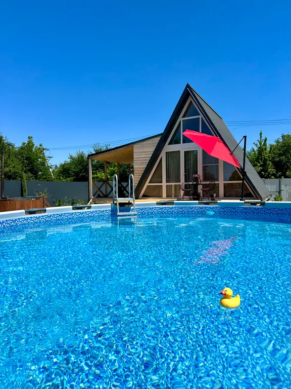 Глэмпинг у реки