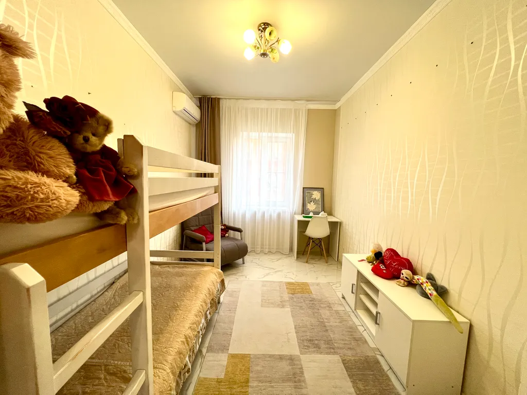 Уютный дом с бассейном