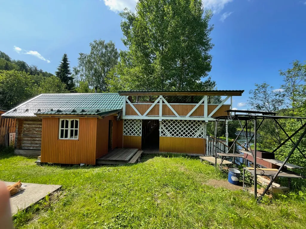 Квартира Уютная мансарда в деревне на оздоровительной базе отдыха "Ребовичи" — Лодейное Поле