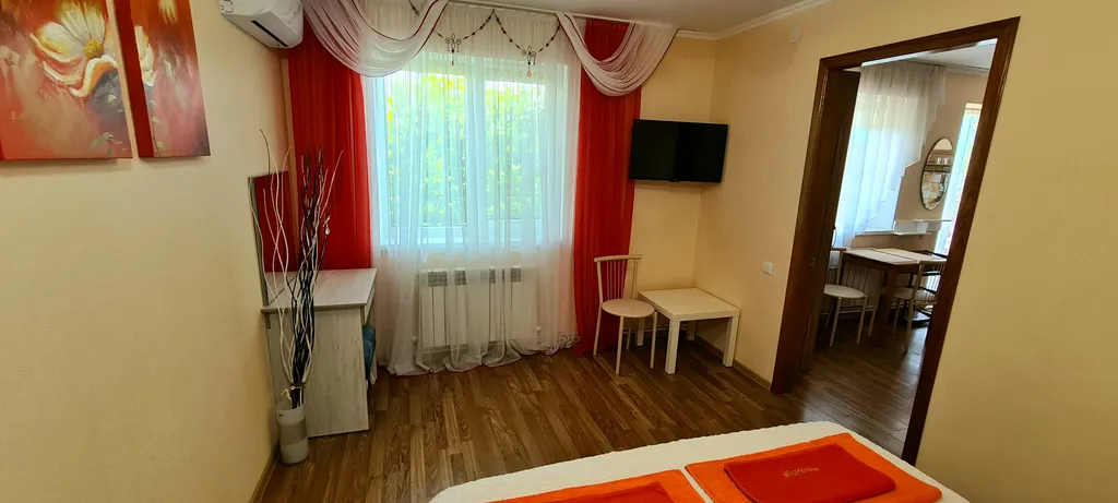 Квартира Квартира 2-х комнатный номер с балконом  у моря — Ейск