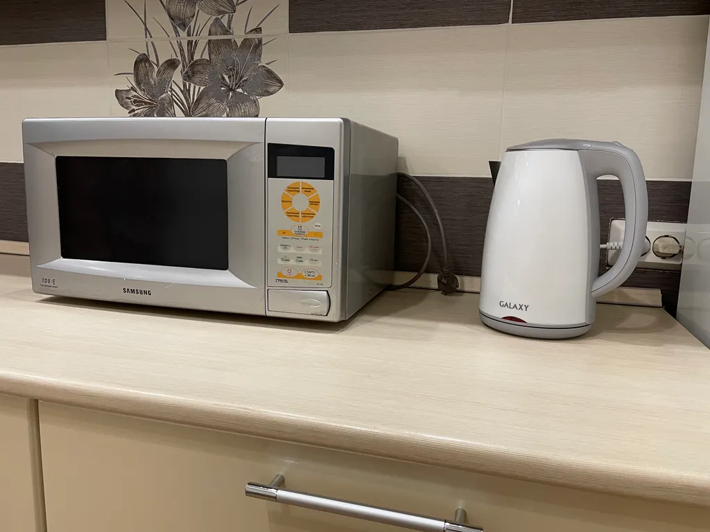 Уютная, чистая 1-комнатная квартира с большой кухней