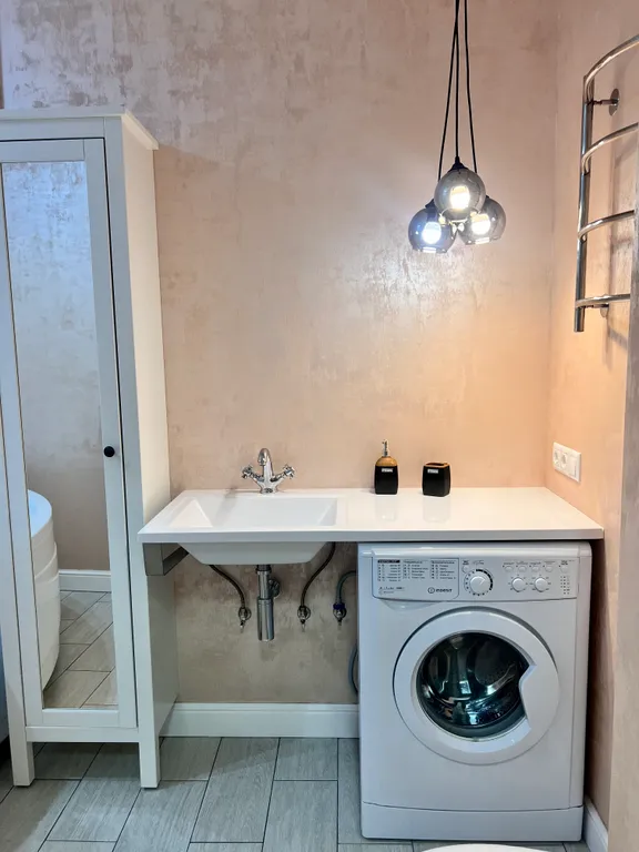 Студия с видом на Лавру