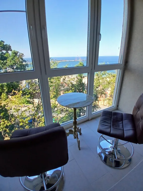 Шикарная квартира у моря на первой линии