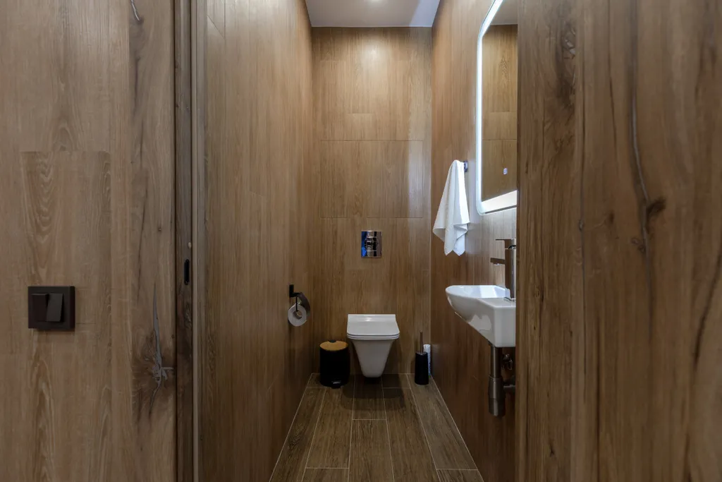 Загородный коттедж с баней и подогреваемым бассейном