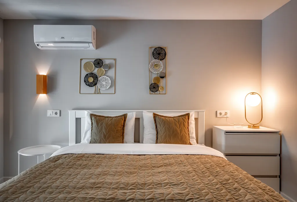 Однокомнатная двухуровневая современная квартира