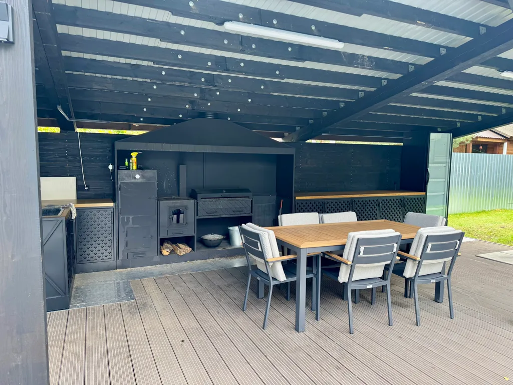 Коттедж Дом с летним бассейном, 3 спальни — Дубна