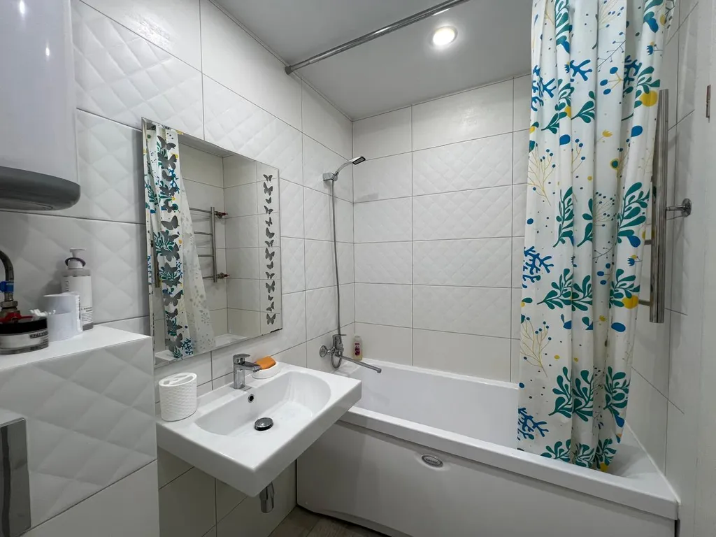 Апартаменты в центре с видом на Иртыш