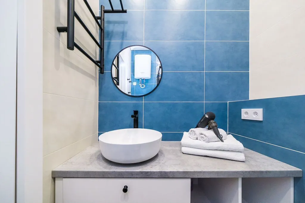 Дизайнерская светлая студия для 3 человек