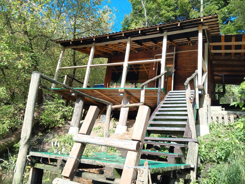 Коттедж Коттедж Избушка с баней для рыбалки и отдыха — Володарского