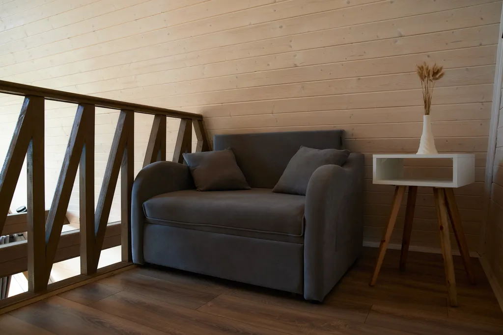 Большой дом для отдыха на берегу реки Кола