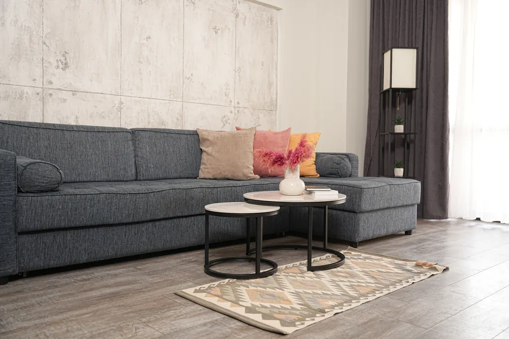 Улучшенные апартаменты с балконом в центре города