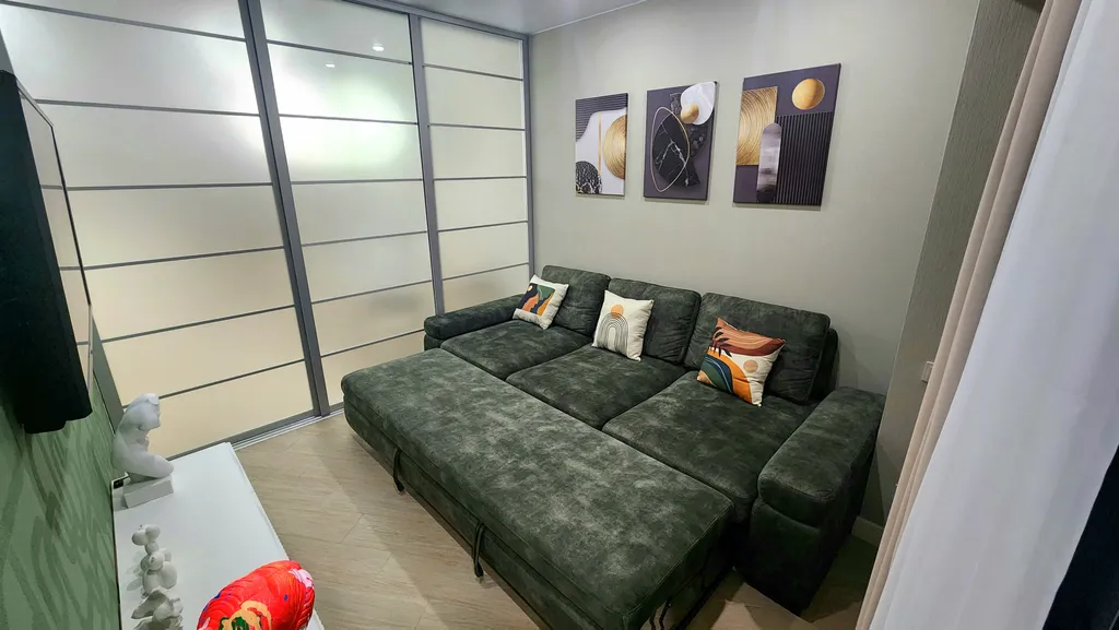 Просторная видовая трёхкомнатная квартира в приморском парке