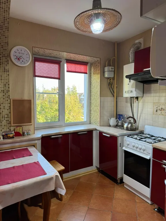 Квартира рядом с Форумом, Областная больница во дворе