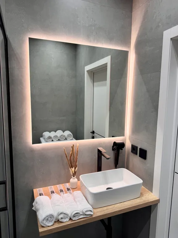 Великолепная квартира в центре с панорамным видом на Золотой мост