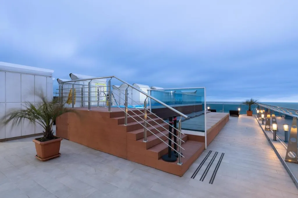 Апартаменты Sunrise Residence с видом на море Батуми Грузия
