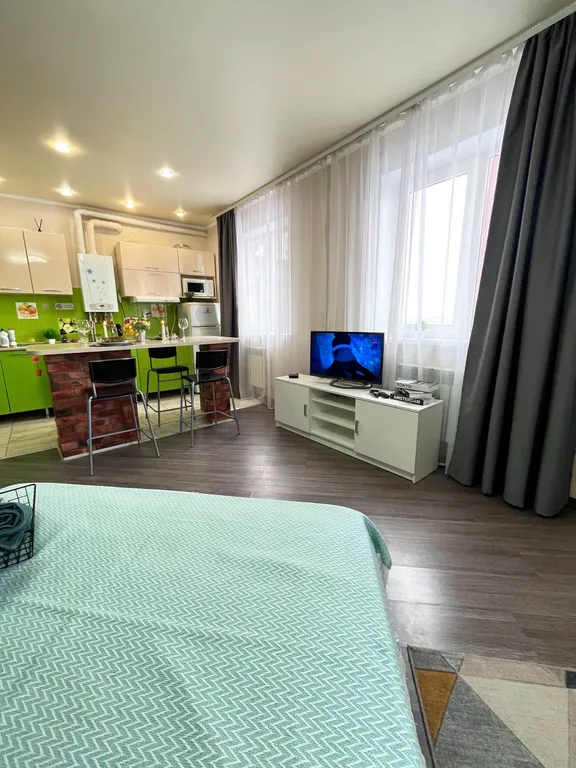 Новая уютная студия с видом на Волгу в центре