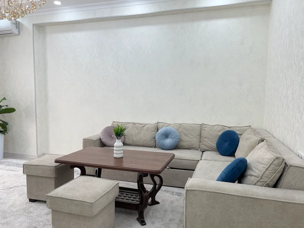 Просторная 4-комнатная квартира в тихом районе New Kamolon