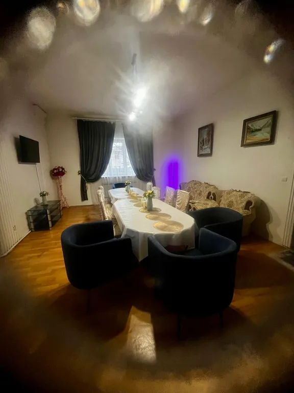 Большой уютный дом