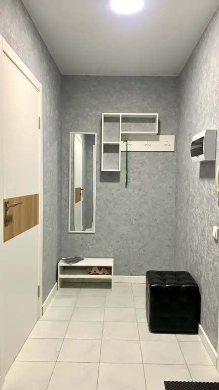 Современная квартира в новом жилом комплексе рядом с въездом в город