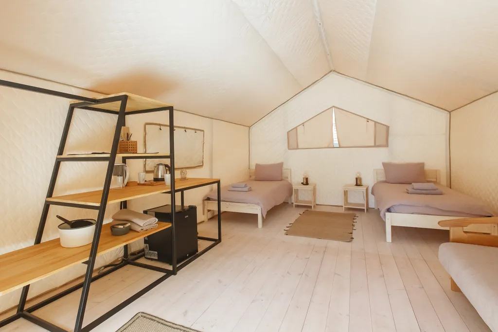 Тент-хаус для 4 гостей