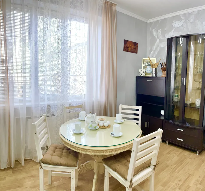 Коттедж с баней и теплым бассейном