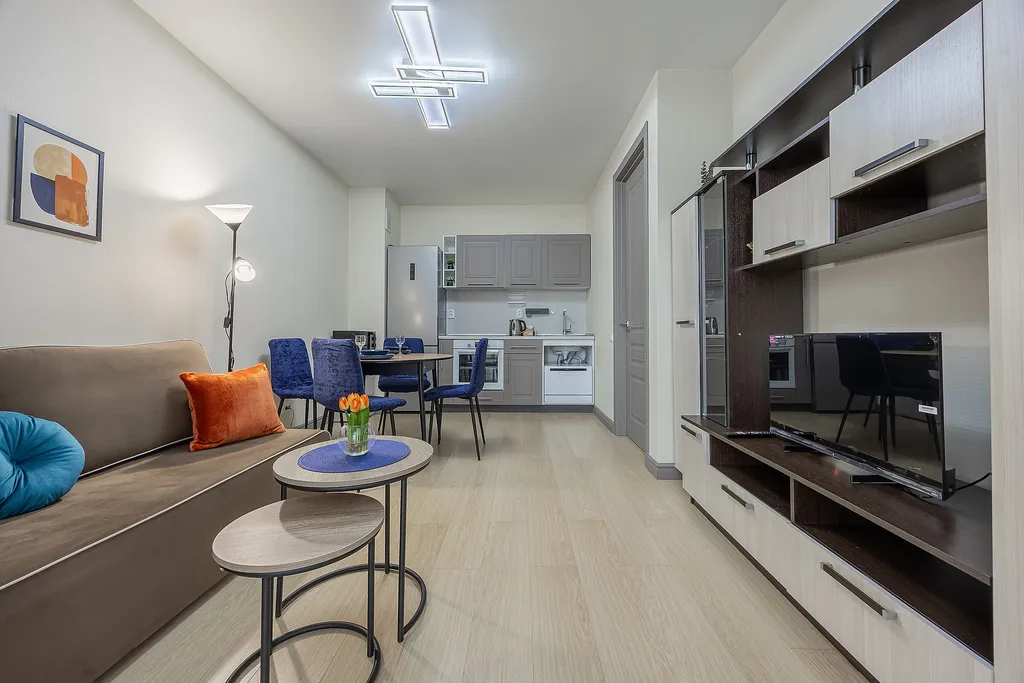 Новая квартира в центре города у метро Горьковская