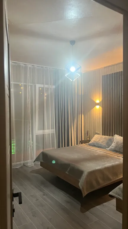 Вилла с бассейном на берегу реки