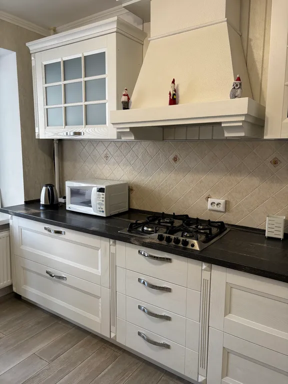 Великолепная квартира на улице фонарей в центре