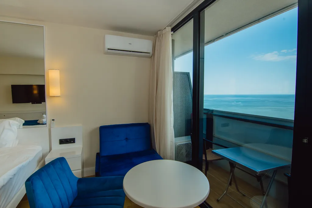 Апартаменты с видом на море первая линия Orbi City