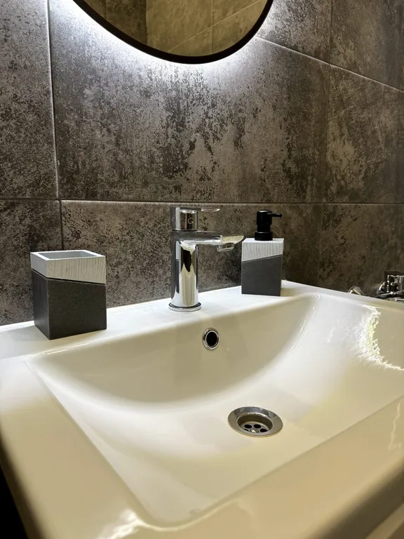 Уютная студия с дизайнерским ремонтом у метро Девяткино