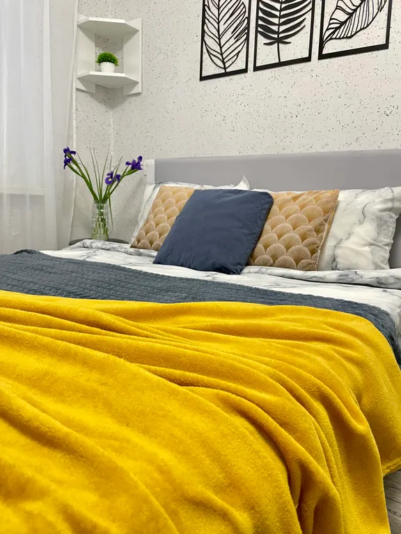 Студия рядом с ТРК Семья