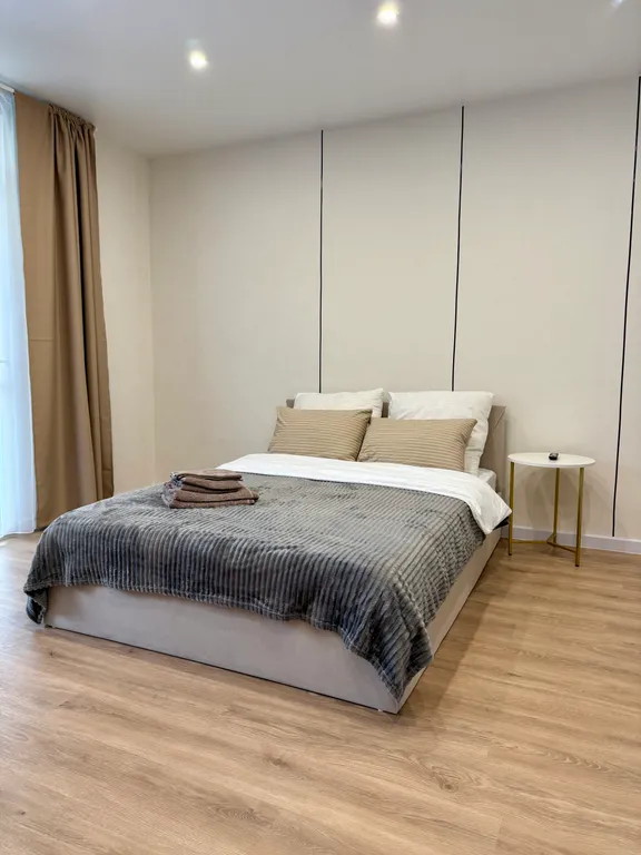 Квартира Просторная студия в шаговой доступности от Ледового дворца — аренда посуточно в Ижевск