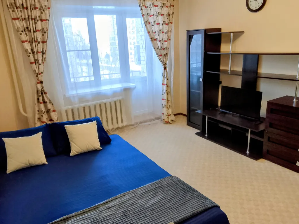 Удобная квартира в Центре, кухня 11 метров и большая открытая лоджия.