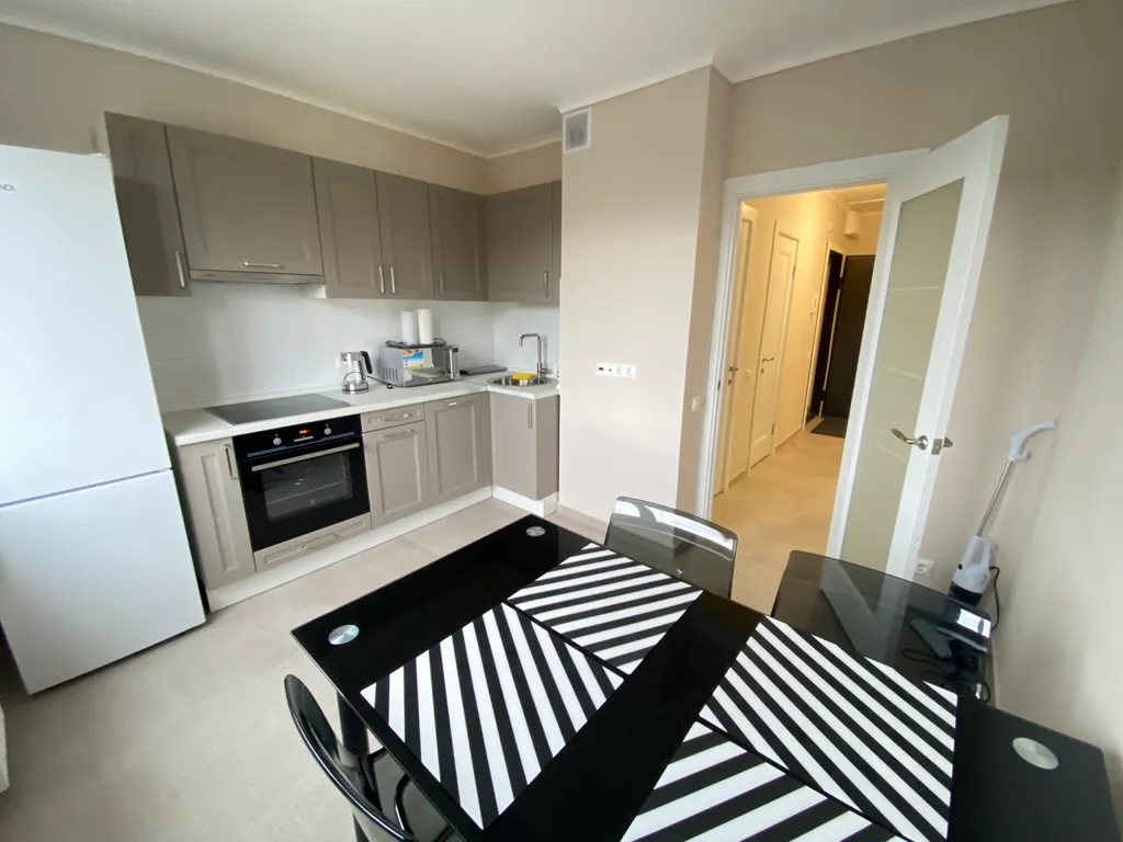 Квартира 3-комнатная Квартира — Москва