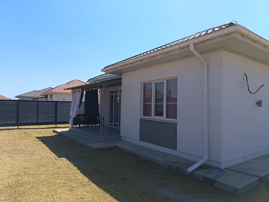 Просторный коттедж село Уютное, Евпатория