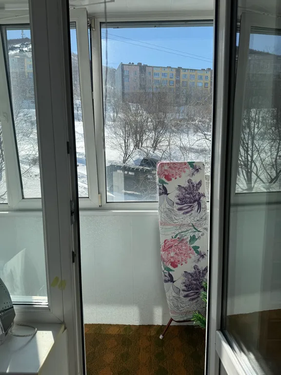 Просторная двухкомнатная квартира с видом на Мишенную сопку