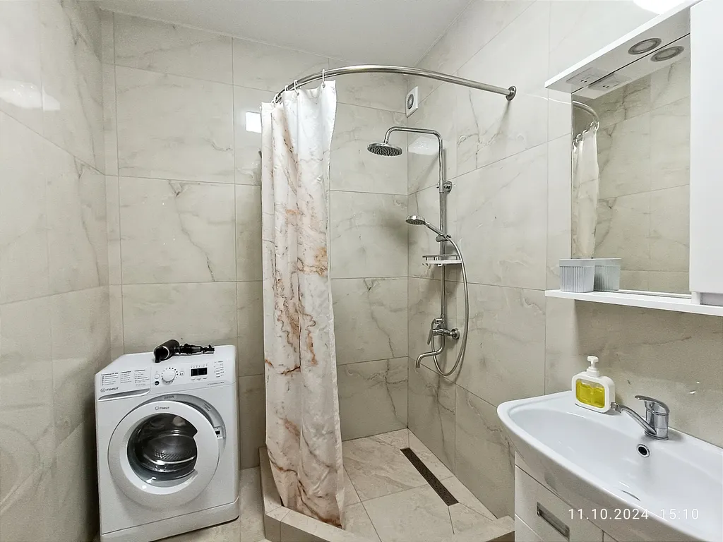 Квартира Квартира для большой компании — Мирное