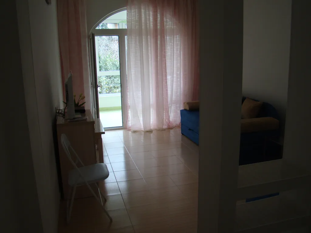 Светлая однокомнатная квартира для семьи до 3 человек