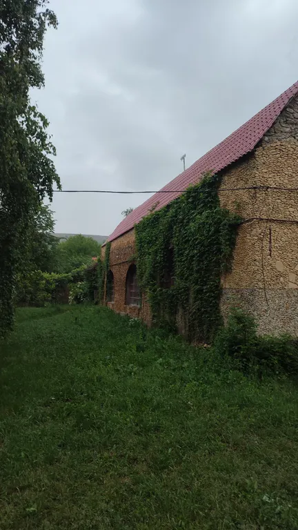 Уютный домик с баней на территории Тихого пруда