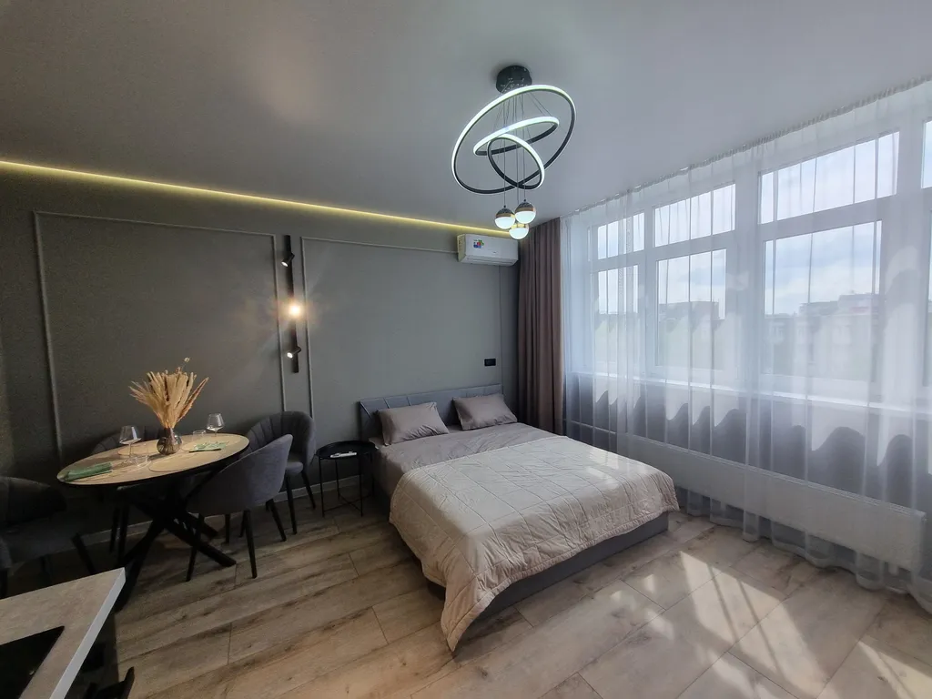 Уютная квартира с дизайнерским ремонтом на Октябрьский 30Б