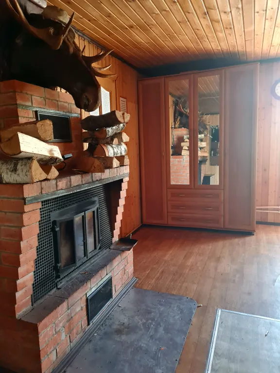 Коттедж с бильярдом и панорамной закрытой террасой