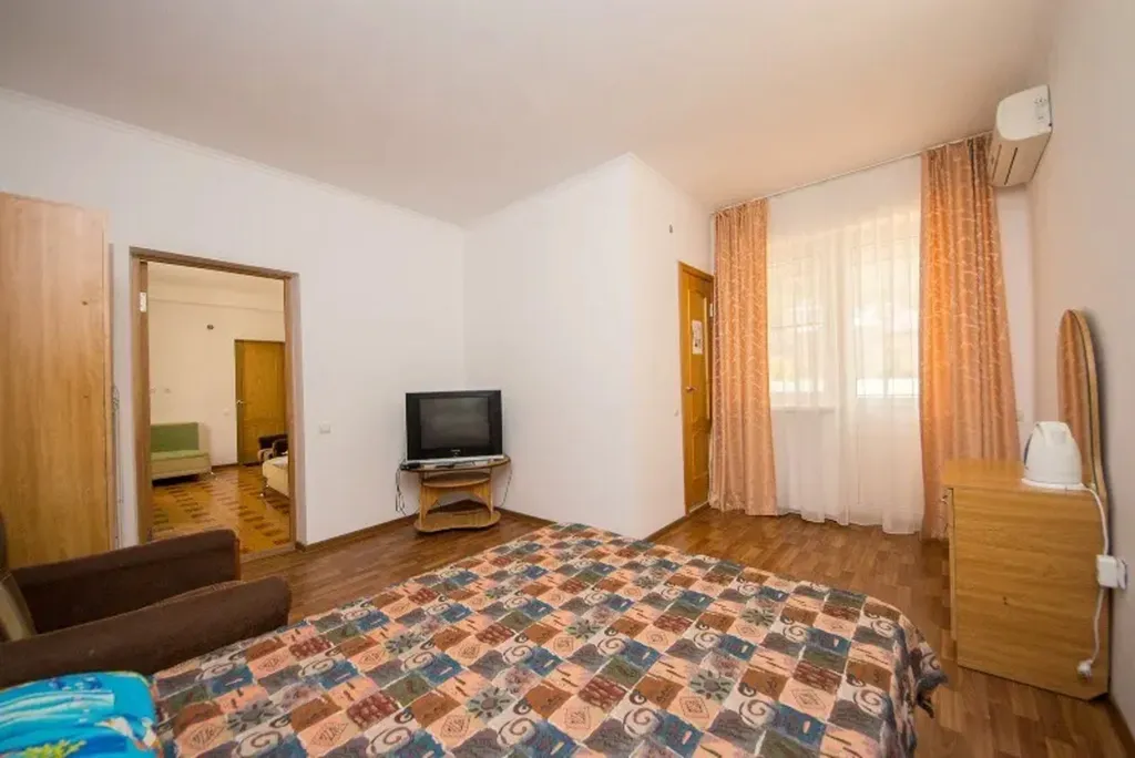 Квартира Комната — аренда посуточно в Сукко