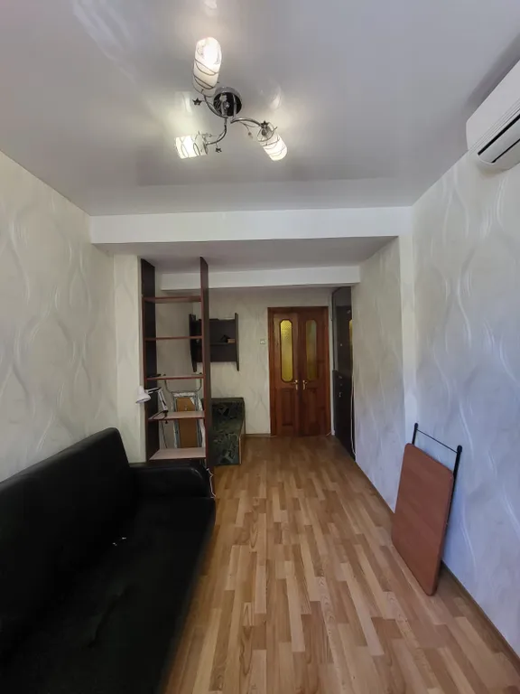 2-комнатная квартира, есть все необходимое для проживания