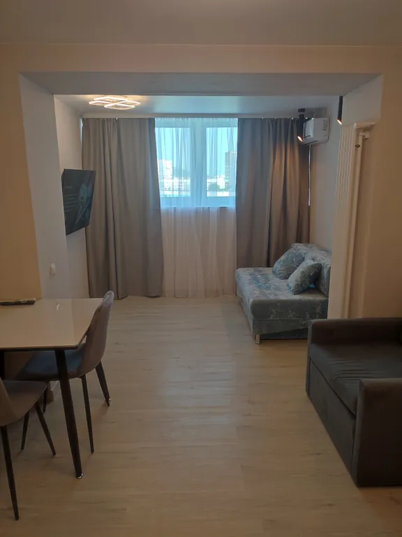 Новая, небольшая студия, евро, всё есть, кресло раскладывается