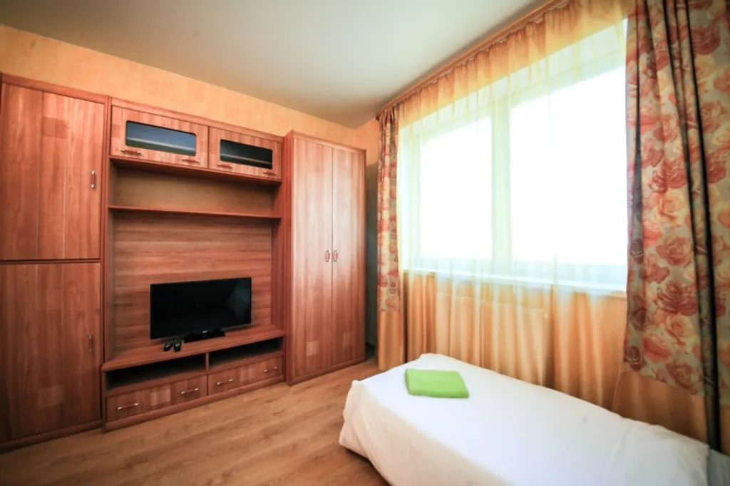 Квартира у парка дубки