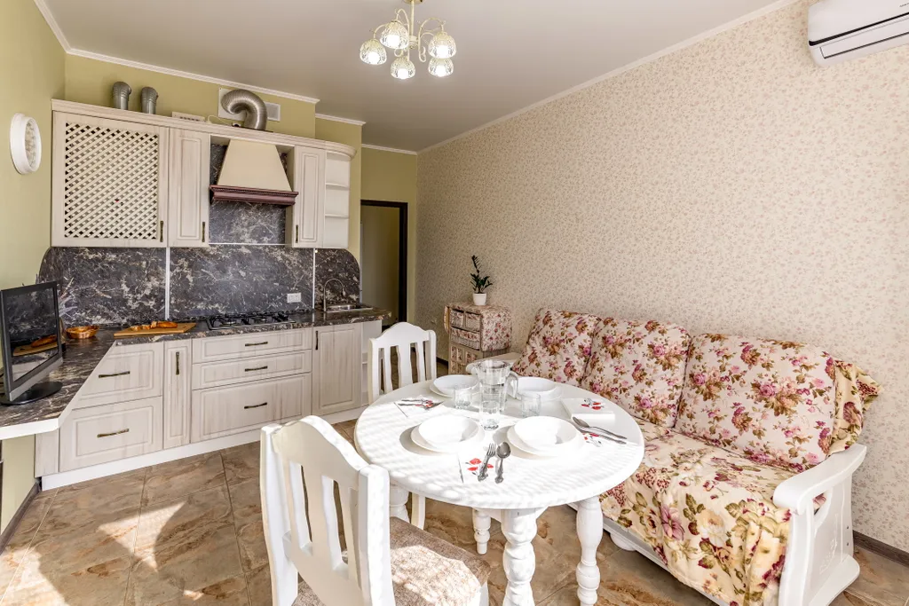 Квартира 1-комнатная квартира Прованс с открытым балконом и видом на море — Геленджик