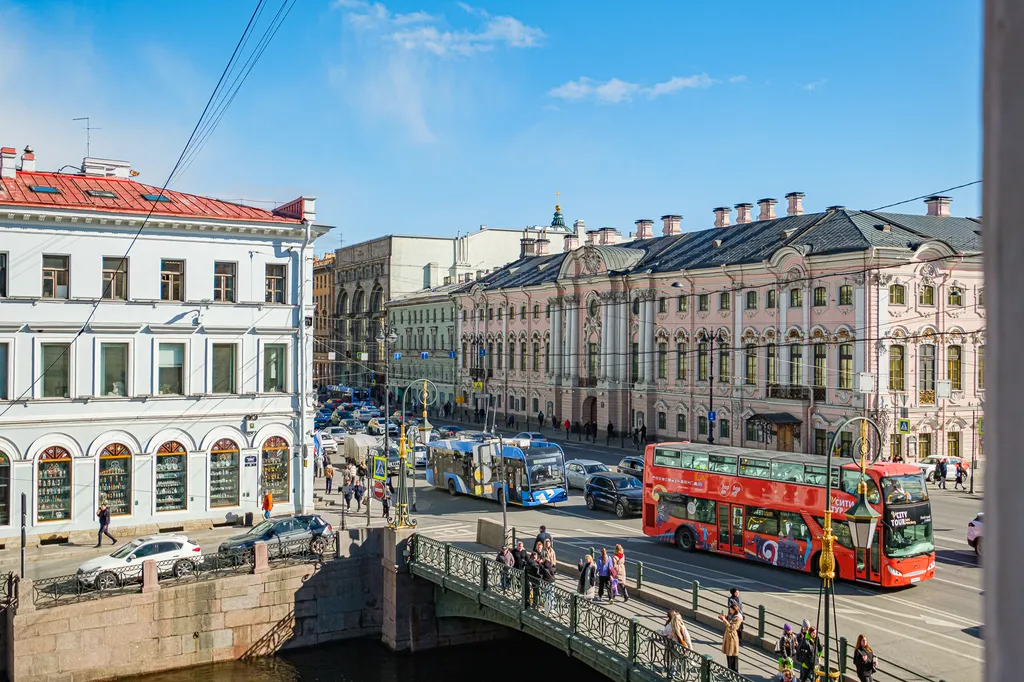 Квартира Квартира с видом на Невский проспект и набережная реки Мойки — Санкт-Петербург