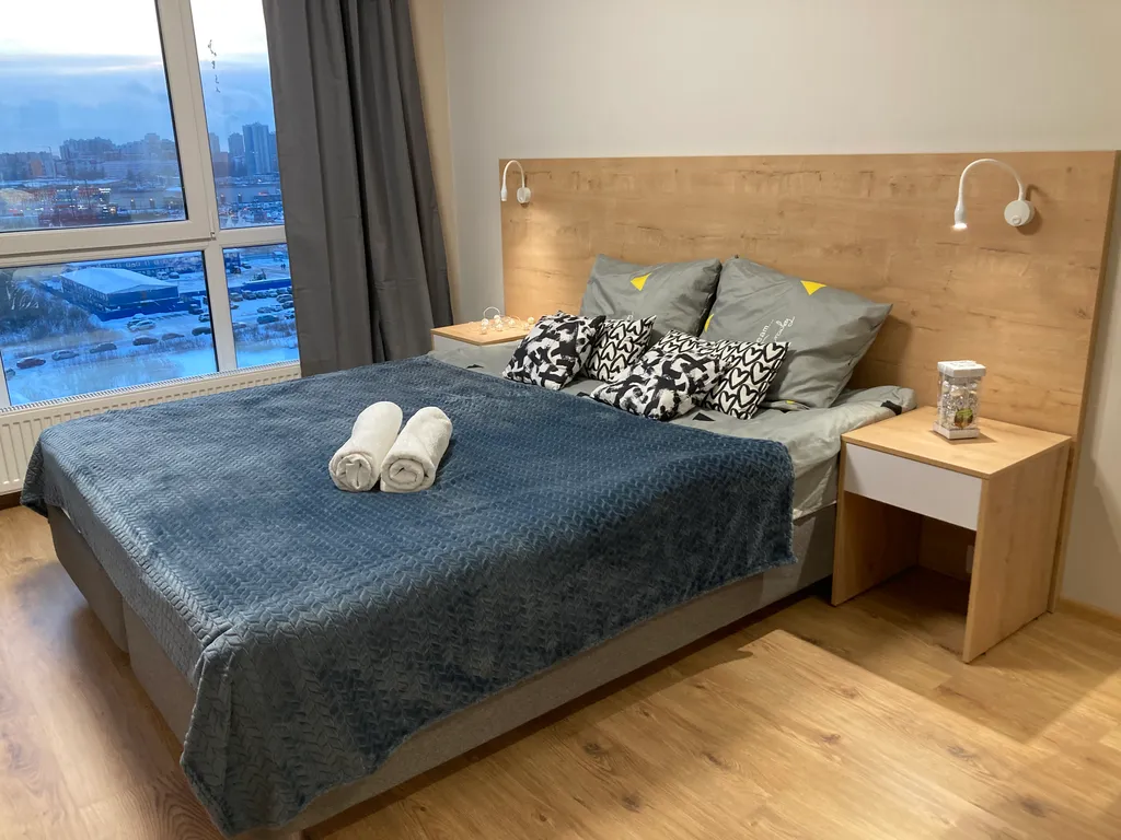 Квартира Апартаменты у метро с кухонной зоной и панорамными окнами — аренда посуточно в Парголово