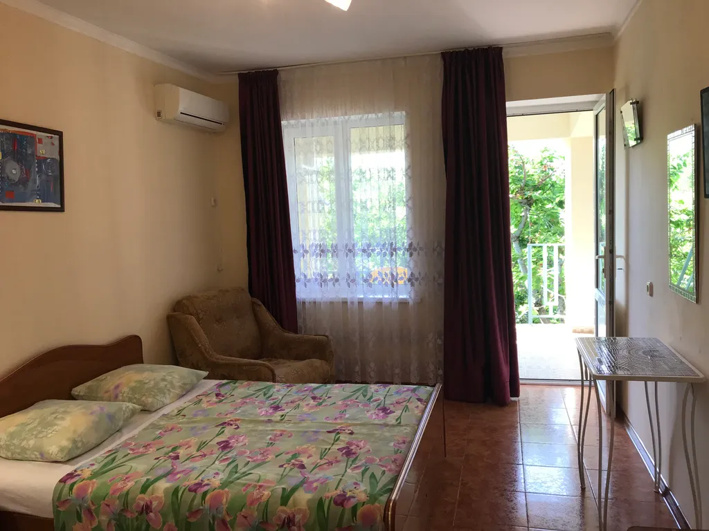 Квартира Квартира 3-х местный номер Полулюкс+ доп.место N12 — Анапа