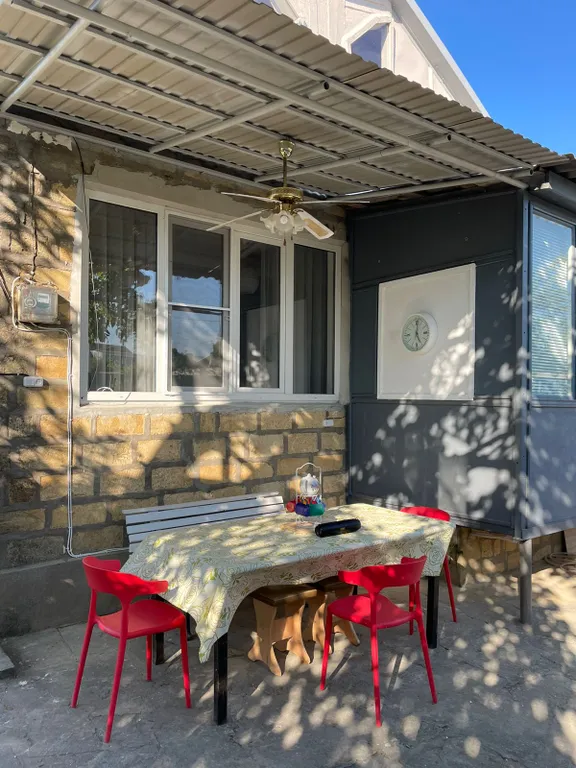 Уютный домик на берегу моря